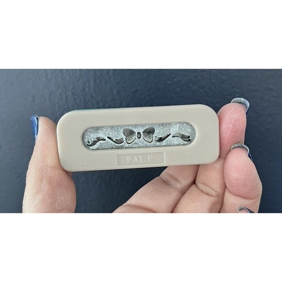 Paper Craft Punch Border Marvy Uchida McGill 2" Vtg Scrapbook Bow Card Making - Picture 3 of 5